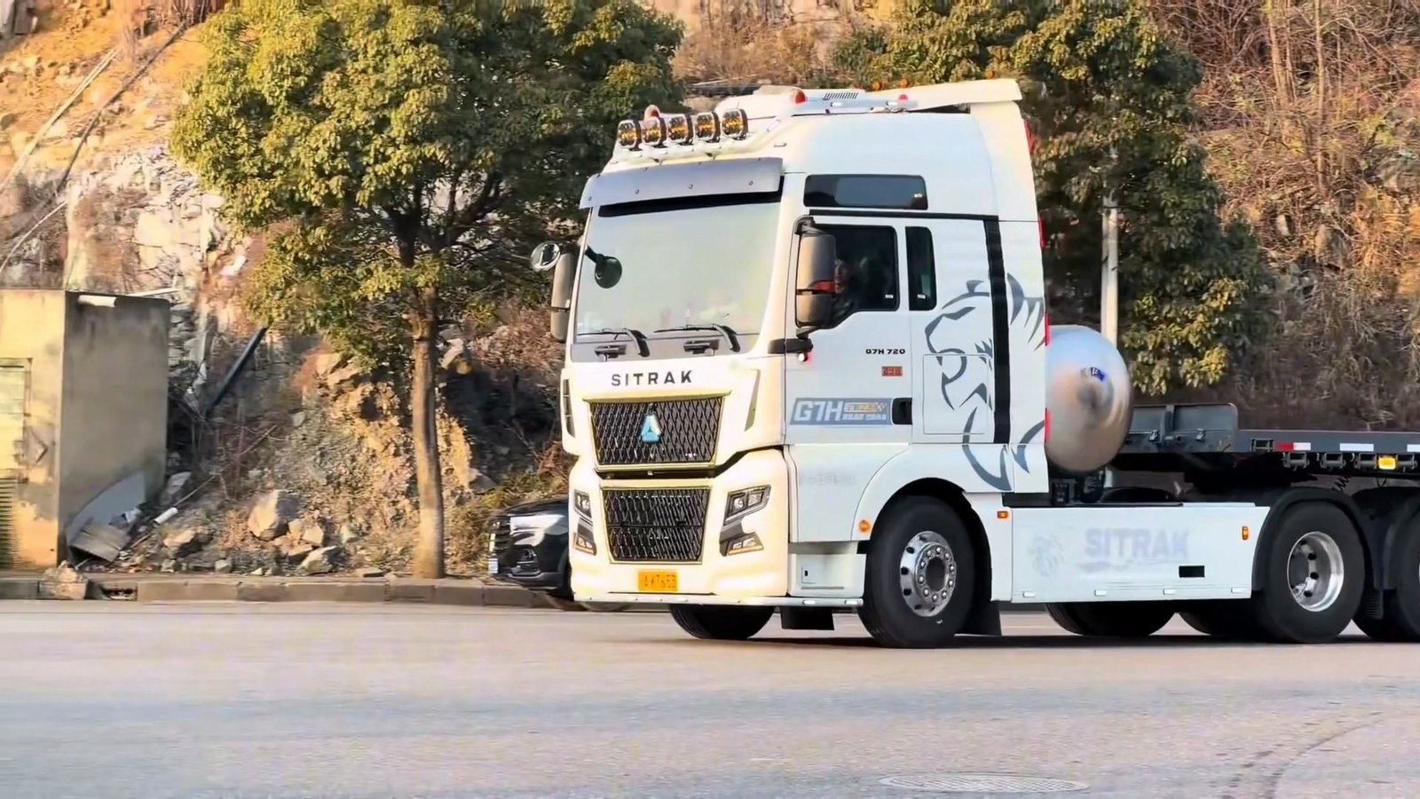 Top 3 Sitrak Heavy Duty Truck