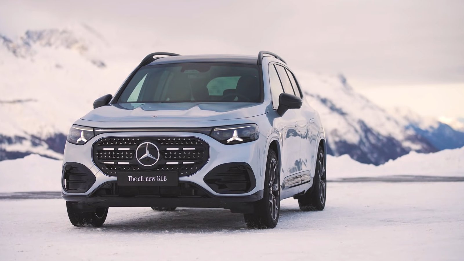 Top1 2026 Mercedes Benz GLB Hybrid Best Extra Small Luxury SUVs of 2026 & 2027