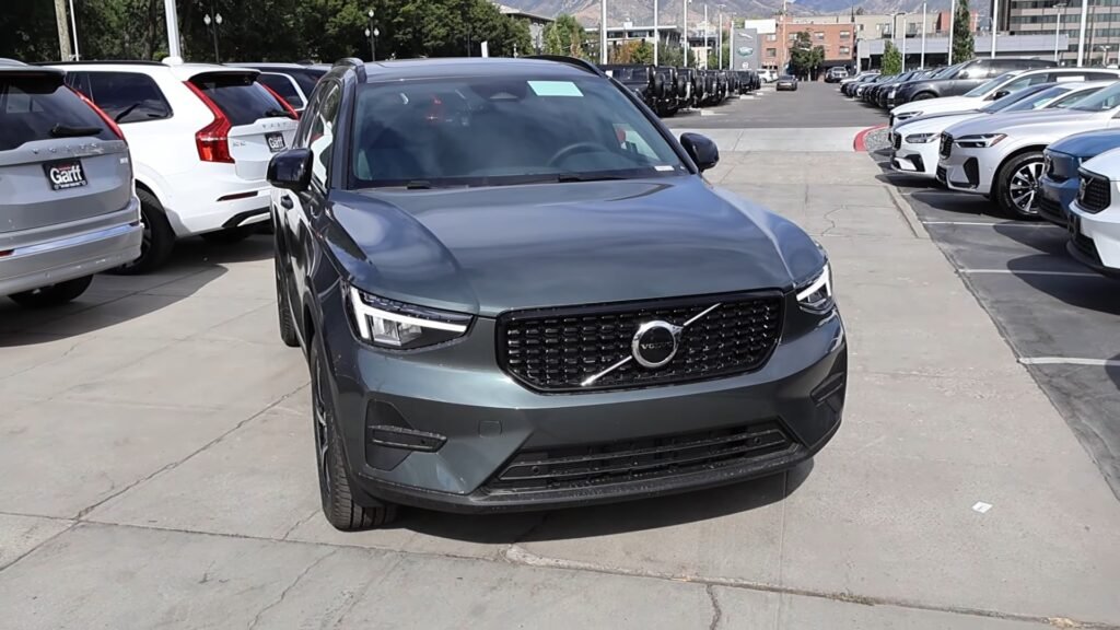 Top8 2026 Volvo XC40 Best Extra Small Luxury SUVs of 2026 & 2027