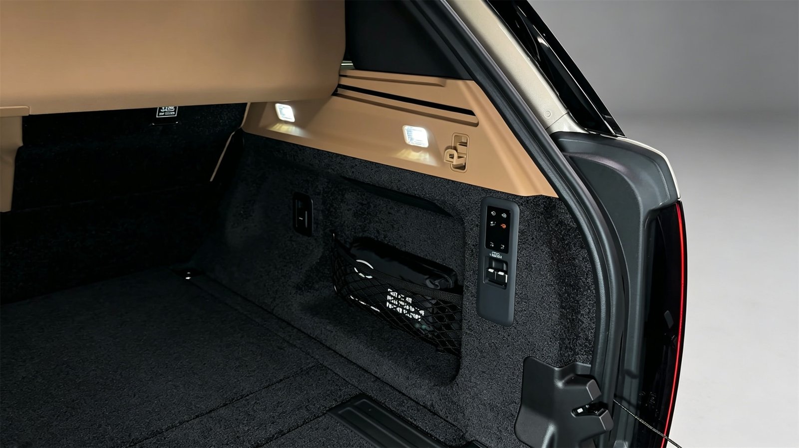 Trunk 2026 Range Rover (2)