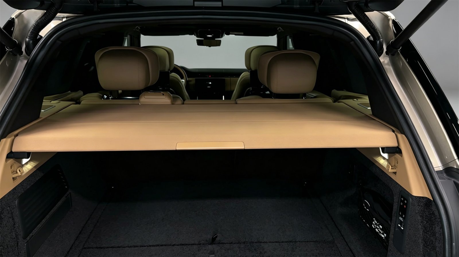 Trunk 2026 Range Rover (3)