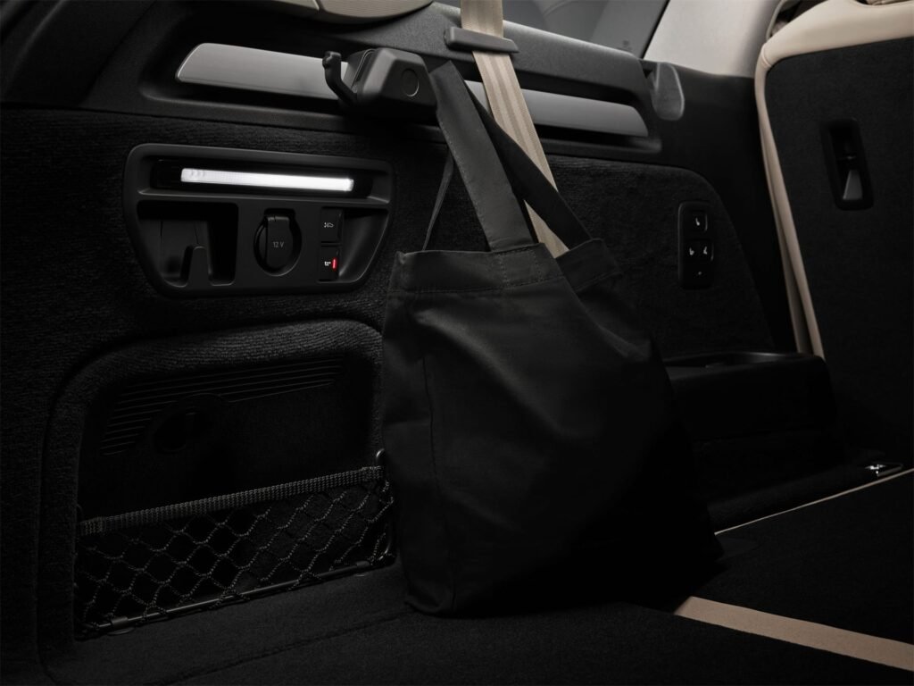 Trunk 2027 Audi Q7 (2)