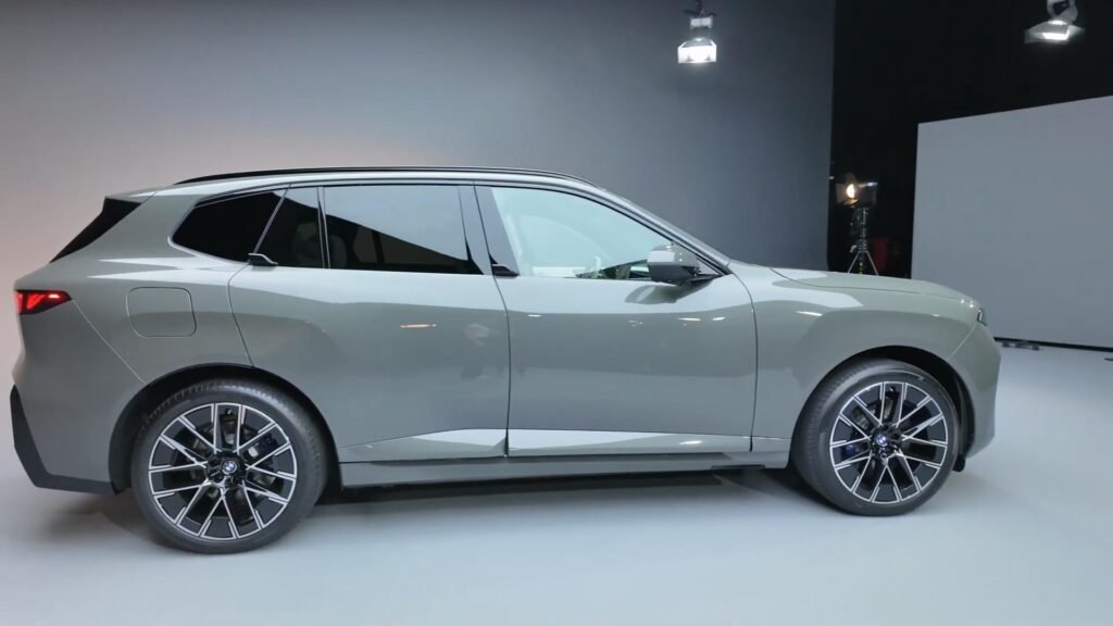 Exterior 2027 BMW X5 (3)
